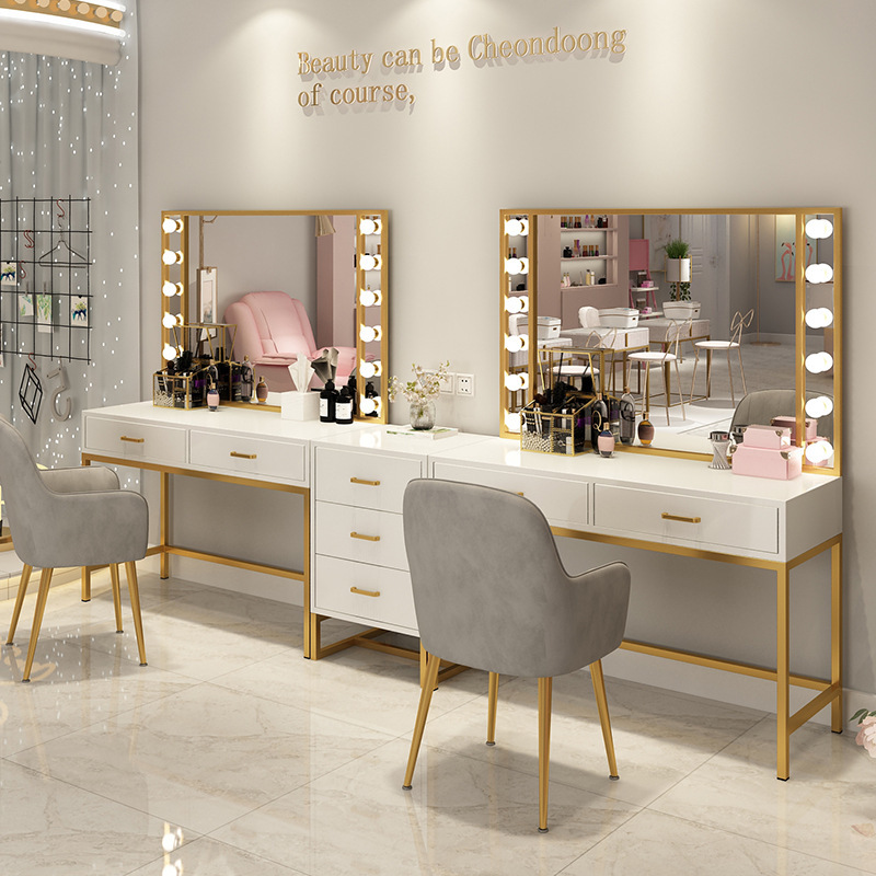 Makyaj masası Fotoğraf stüdyos - Beauty And Makeup Studio incelemesi ve fiyatı