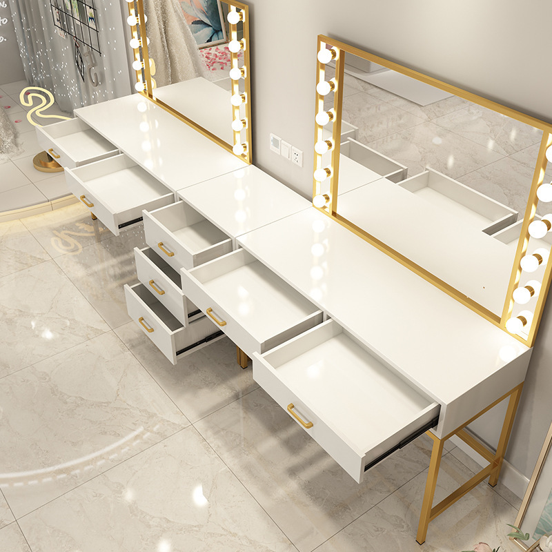 Makyaj masası Fotoğraf stüdyos - Beauty And Makeup Studio incelemesi ve fiyatı