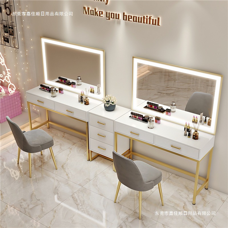 Tırnak sanatı makyaj sanatçısı - Beauty And Makeup Studio incelemesi ve fiyatı