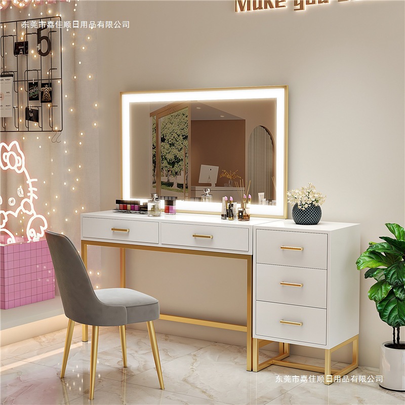 Tırnak sanatı makyaj sanatçısı - Beauty And Makeup Studio incelemesi ve fiyatı