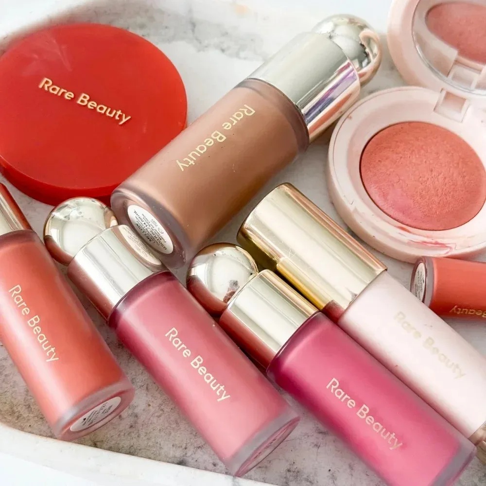 Rare Beauty Dudak Parlatıcısı  - Beauty Makeup Look incelemesi ve fiyatı